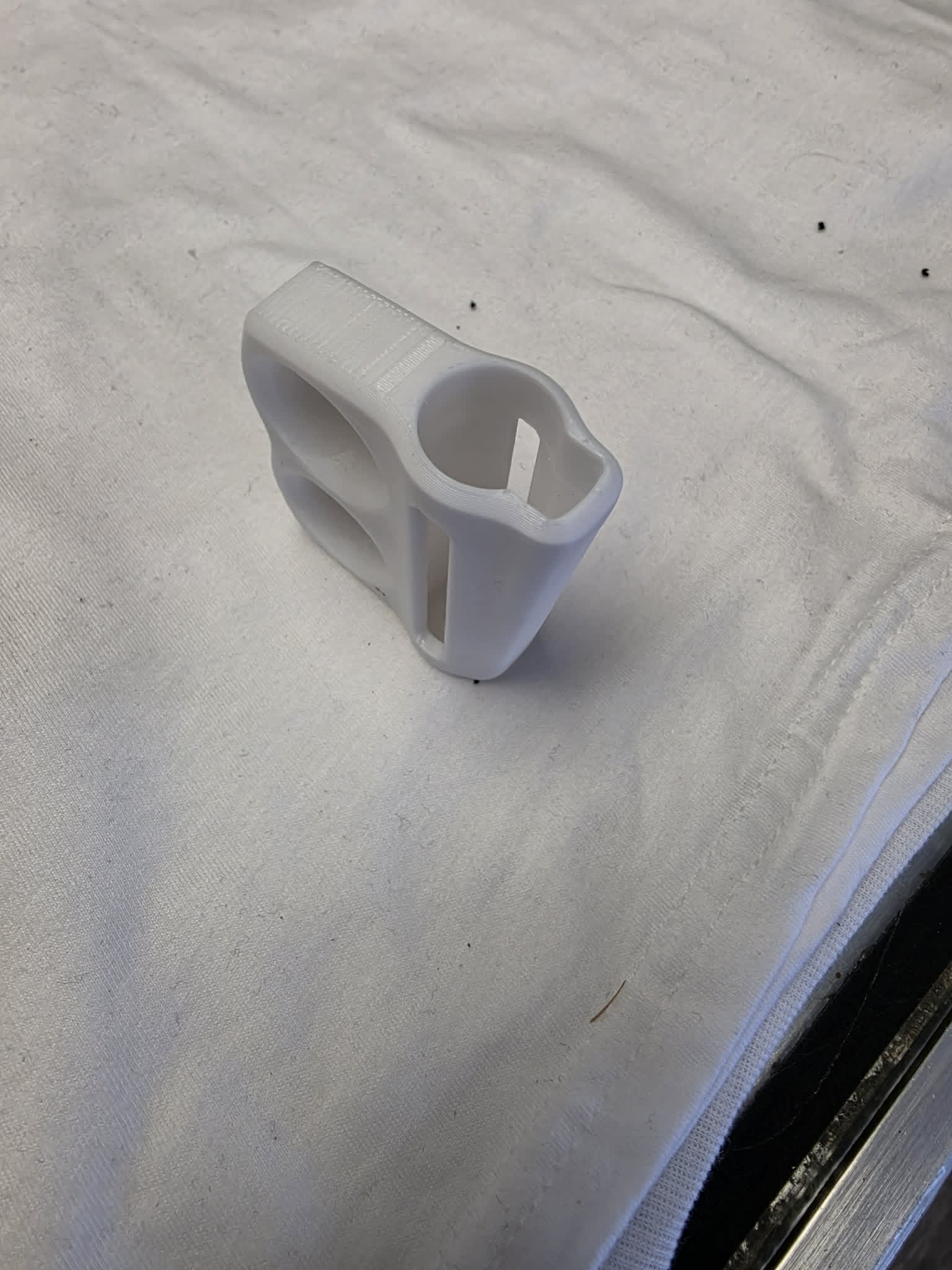 CLIPPER KNUCKLE DUSTER