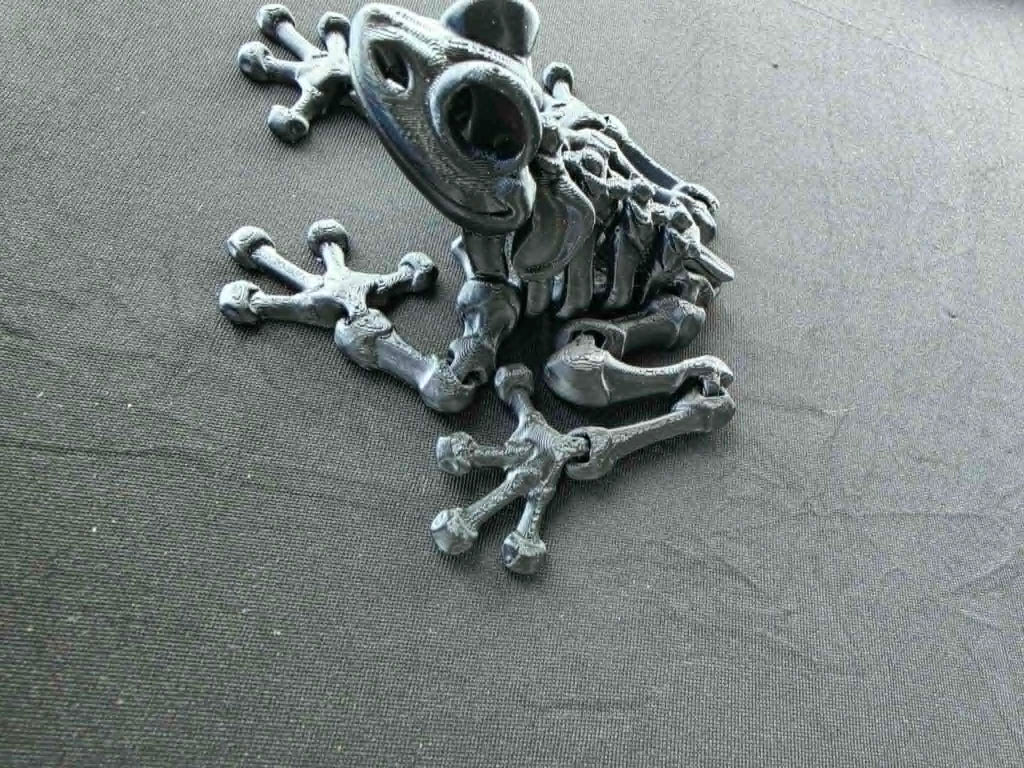 SKELETON FROG TOY
